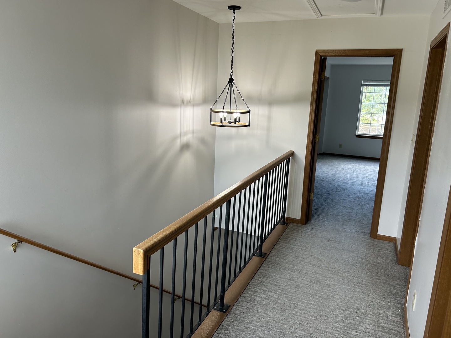 1846 Lucylle Court St. Charles, IL 60174 - Photo 7 of 15 a view of a hallway with windows