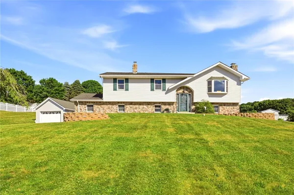 $470,000 | 3823 Dogwood Road, Danielsville, PA 18038