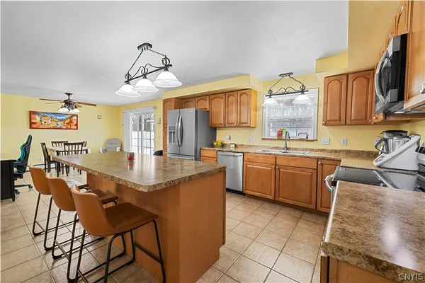 $379,900 | 1 Gerry Avenue, New Hartford, NY 13413