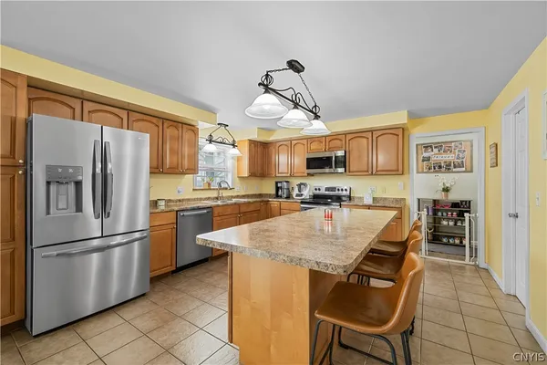 $379,900 | 1 Gerry Avenue, New Hartford, NY 13413