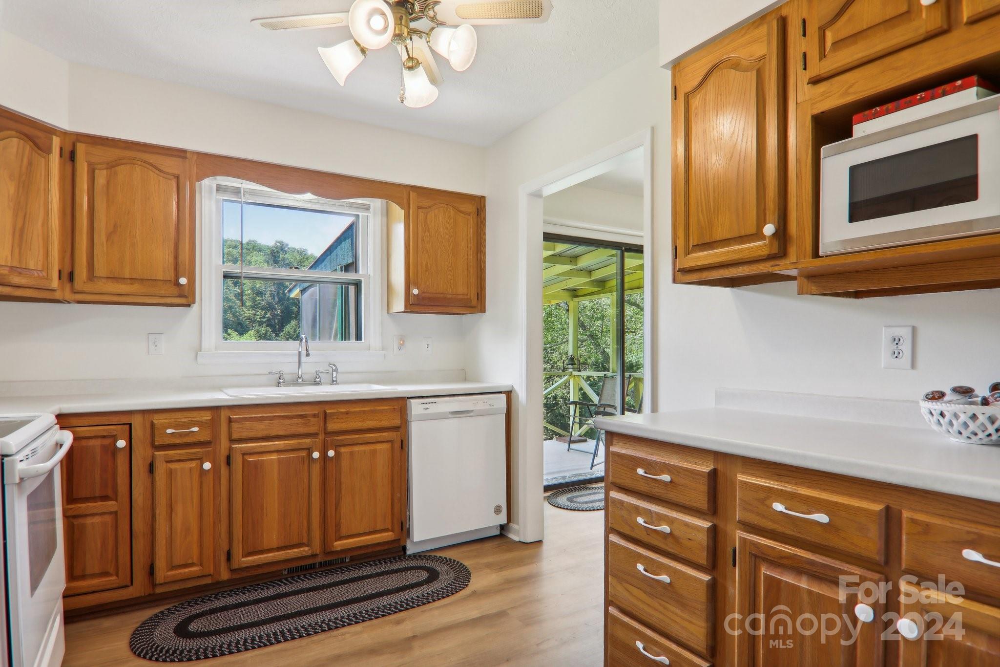 26 Melton Rd Extension Candler, NC 28715 - Photo 12 of 42 Gallery Image 12