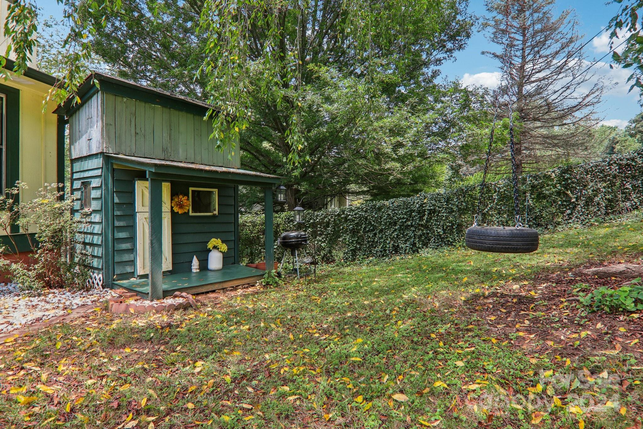 26 Melton Rd Extension Candler, NC 28715 - Photo 3 of 42 Gallery Image 3