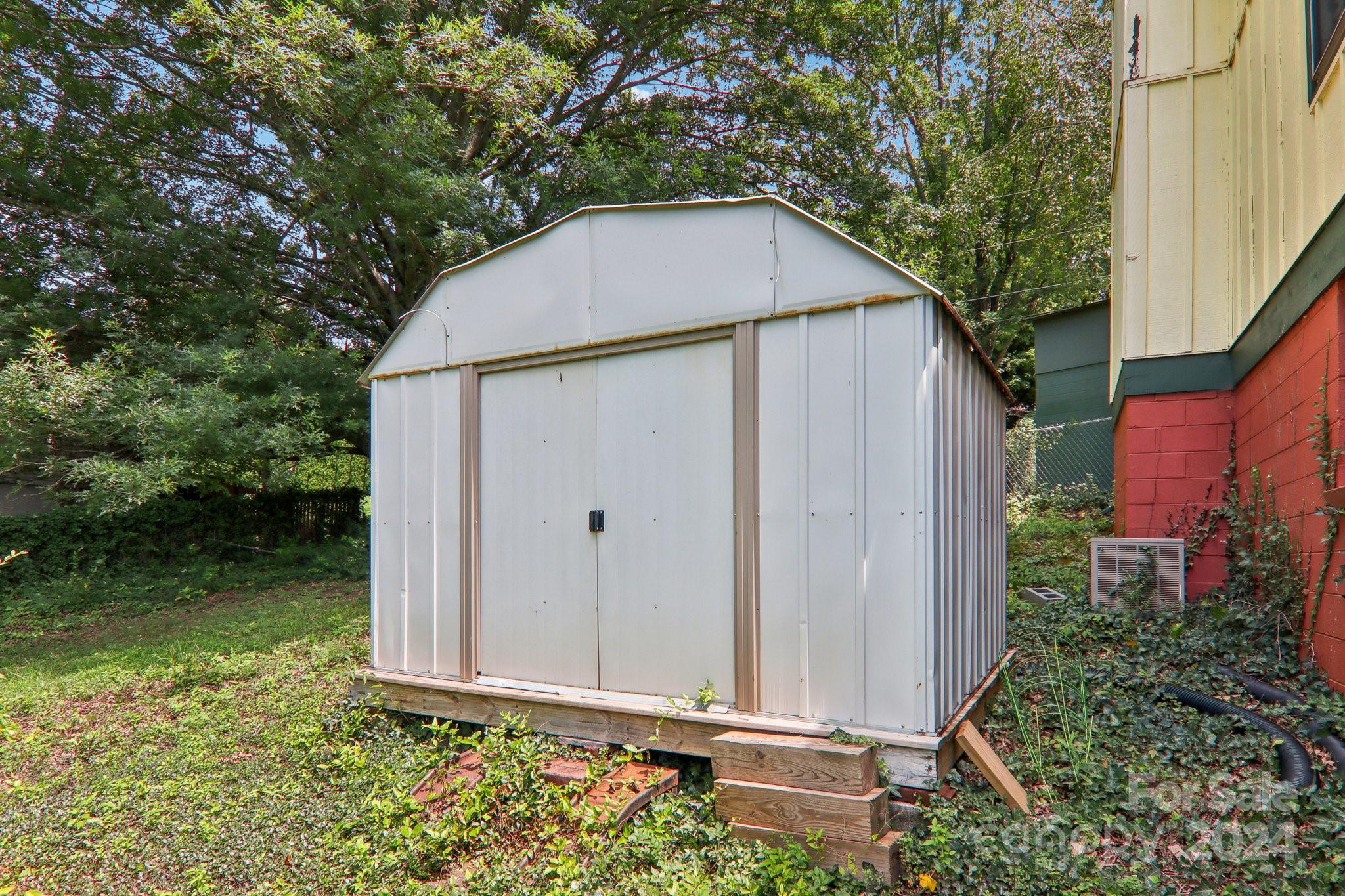 26 Melton Rd Extension Candler, NC 28715 - Photo 31 of 42 Gallery Image 31