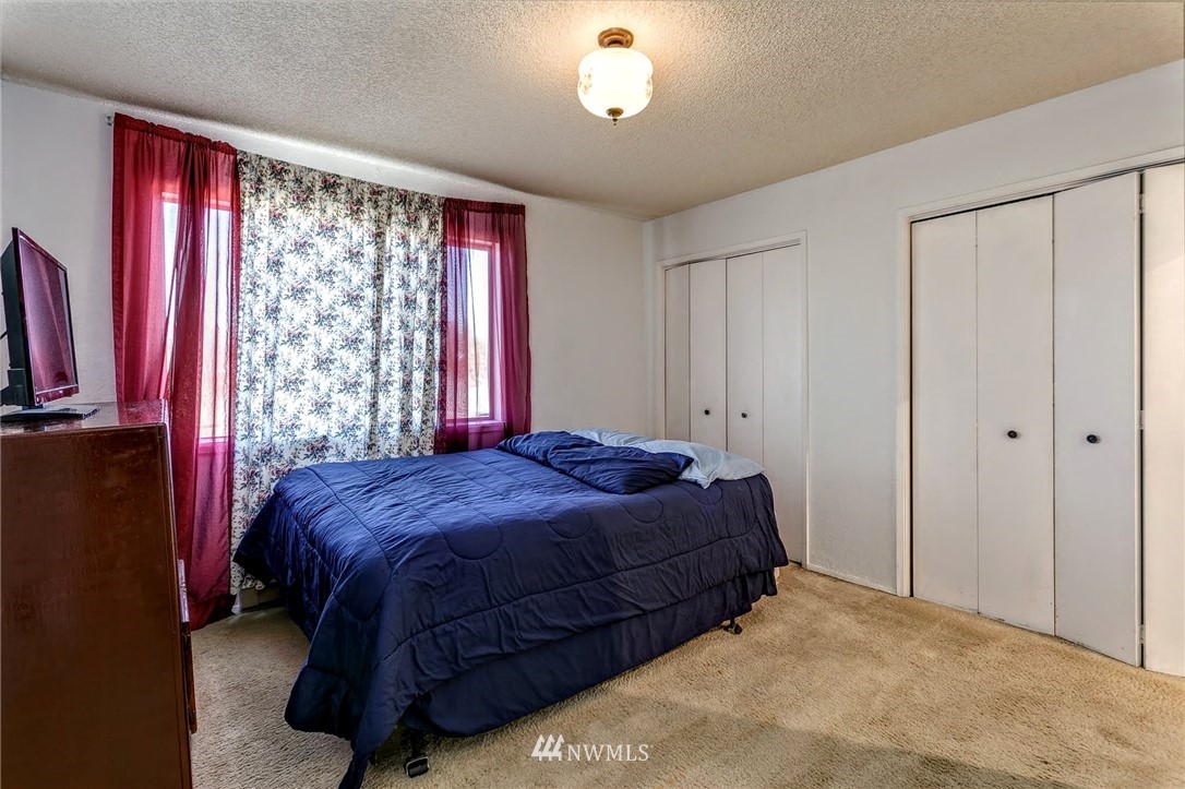 4384 Rural Avenue Bellingham, WA 98226 - Photo 13 of 24