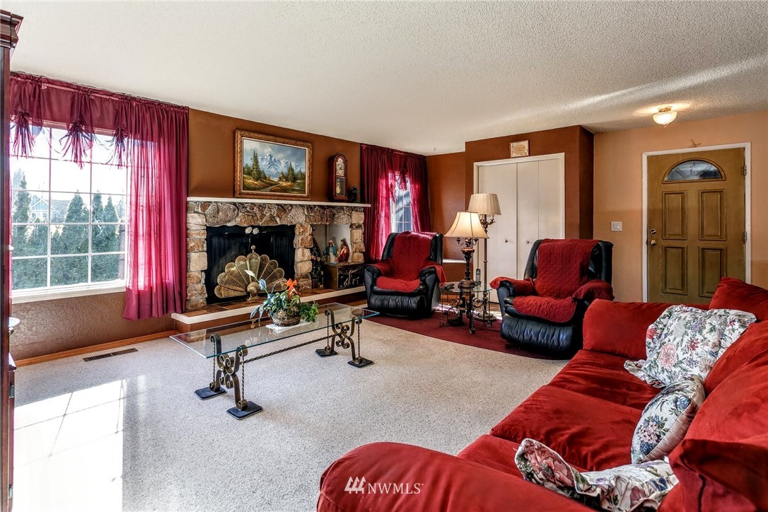 4384 Rural Avenue Bellingham, WA 98226 - Photo 4 of 24