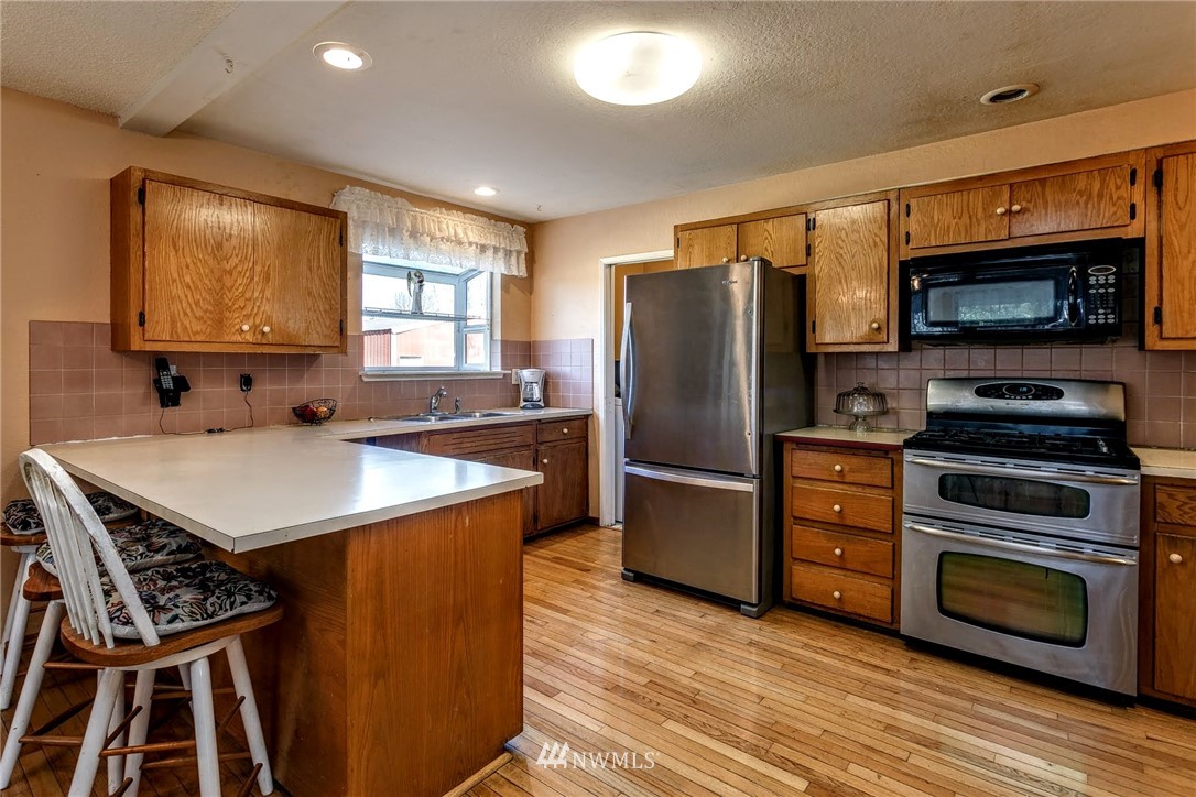 4384 Rural Avenue Bellingham, WA 98226 - Photo 7 of 24