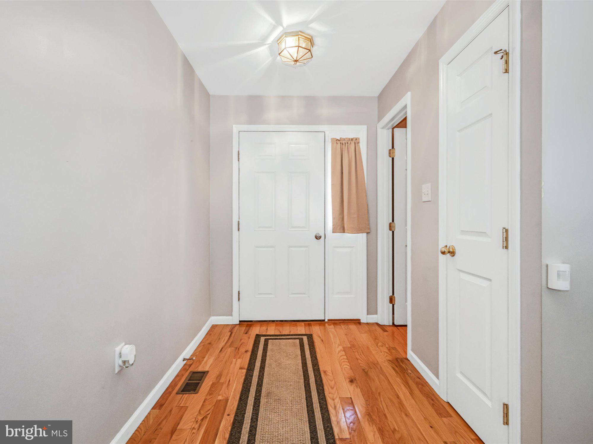 4 Elk Lane Reading, PA 19607 - Photo 3 of 24 Gallery Image 3