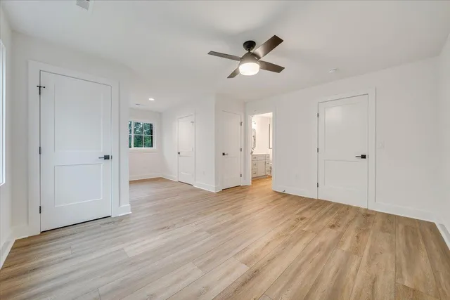 a view of utility room