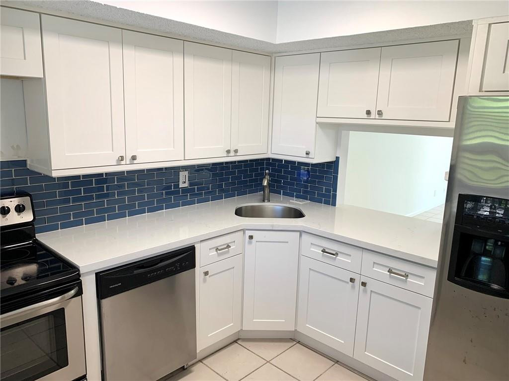 9210 Southwest 3rd Street, Unit 219 Boca Raton, FL 33428 - Photo 5 of 25 Photo 5