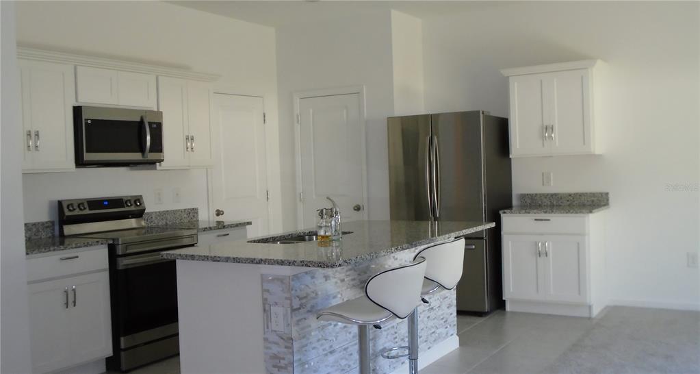 1991 Hemingway Circle Groveland, FL 34736 - Photo 9 of 42