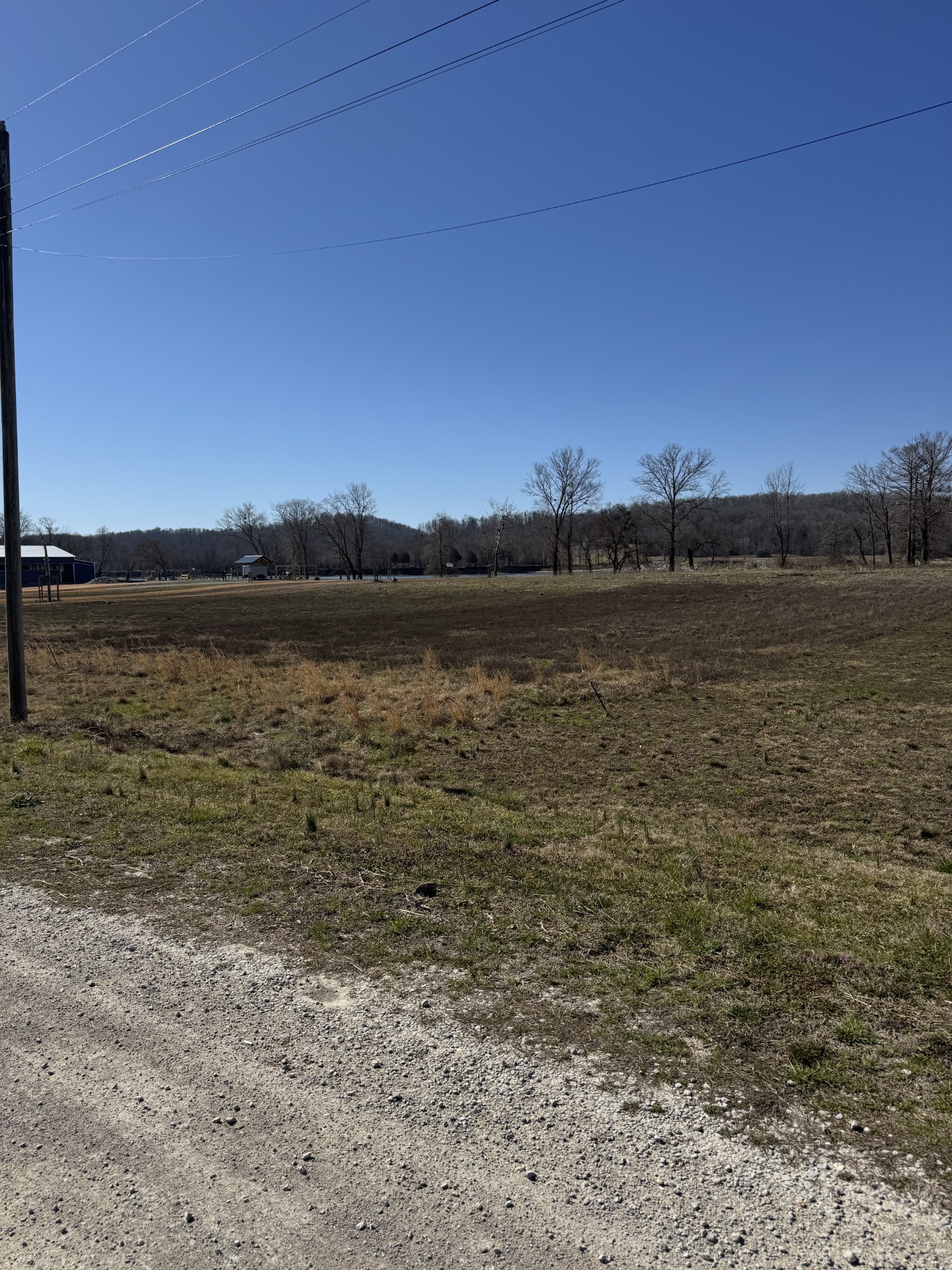 437 Hardin Btm Road Clifton, TN 38425 - Photo 13 of 35