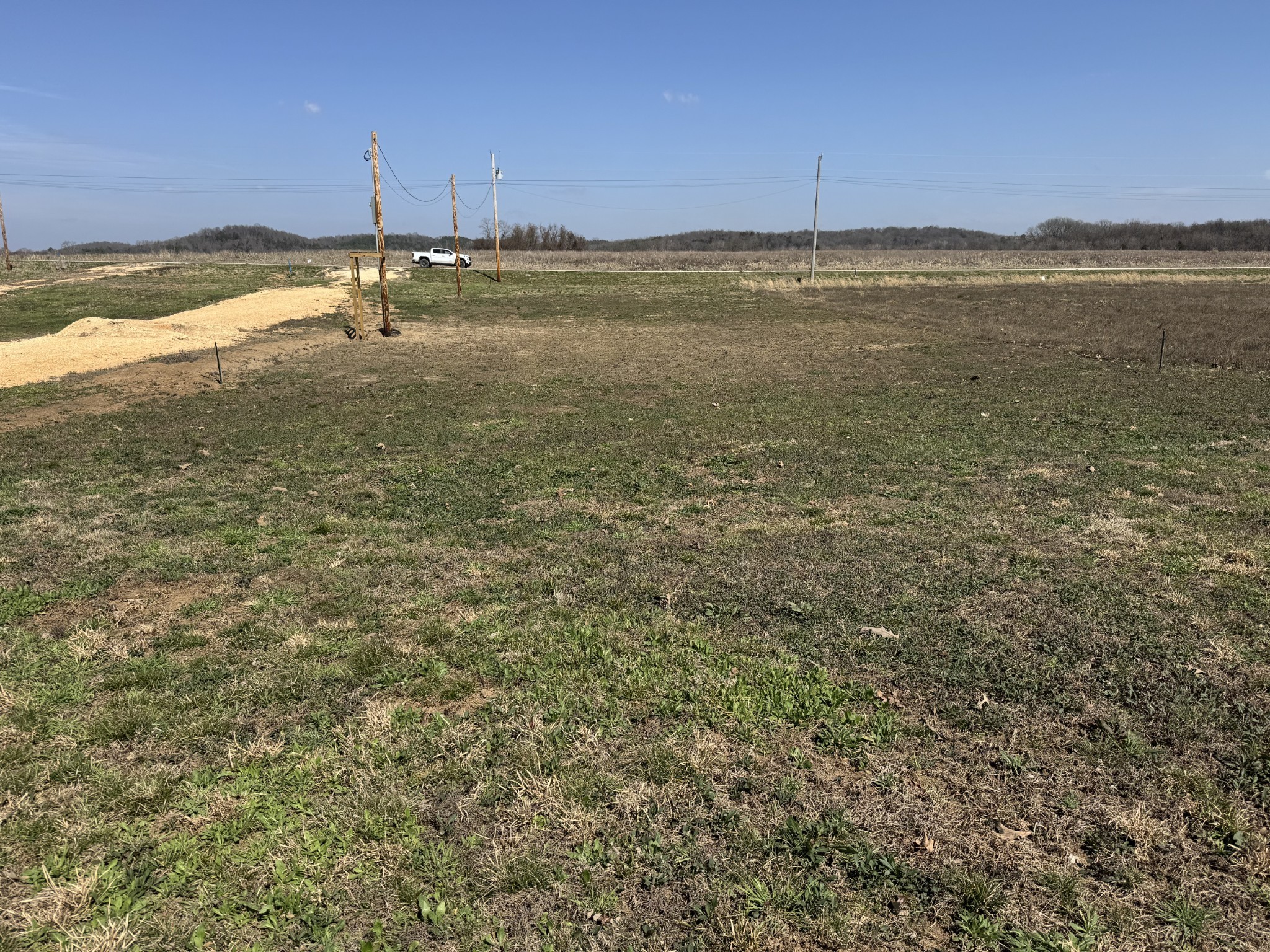 437 Hardin Btm Road Clifton, TN 38425 - Photo 6 of 35