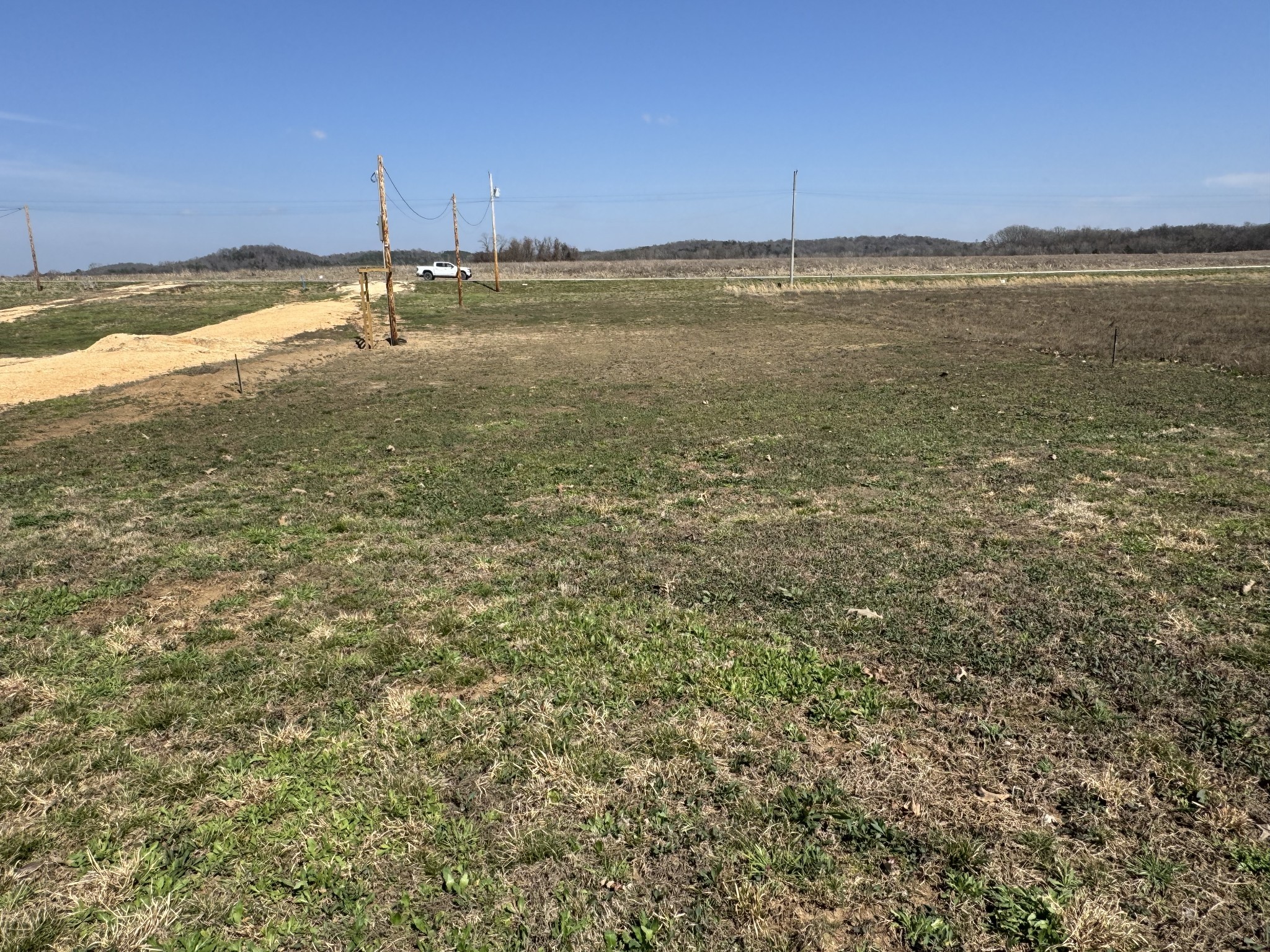 437 Hardin Btm Road Clifton, TN 38425 - Photo 7 of 35