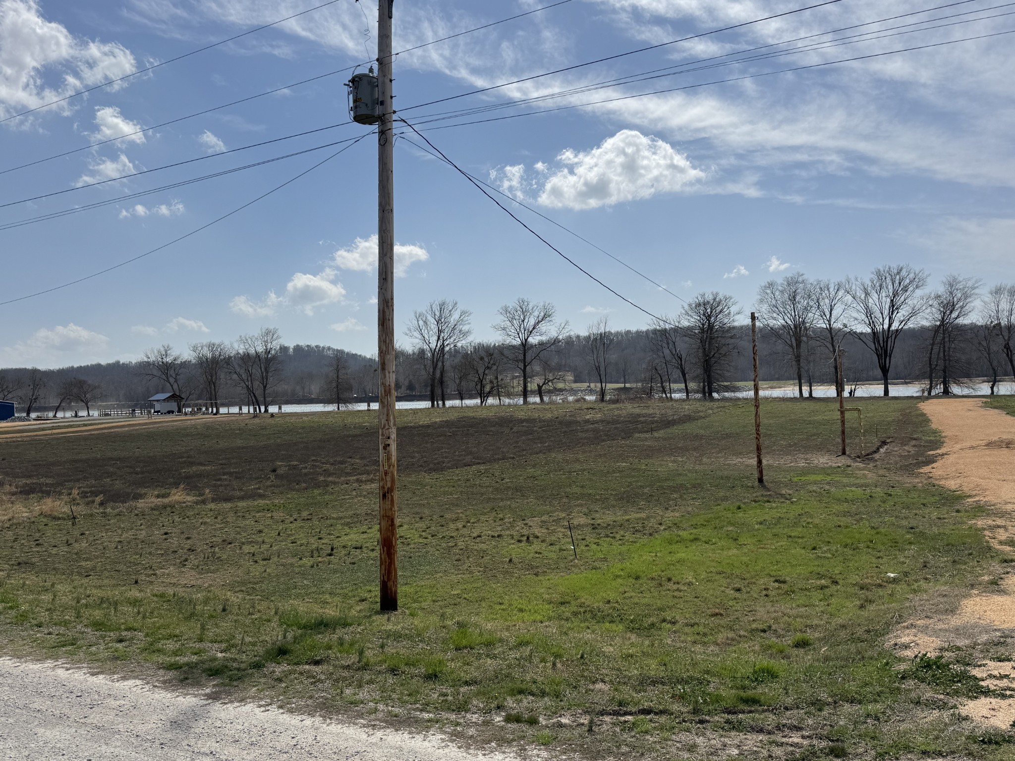 437 Hardin Btm Road Clifton, TN 38425 - Photo 9 of 35