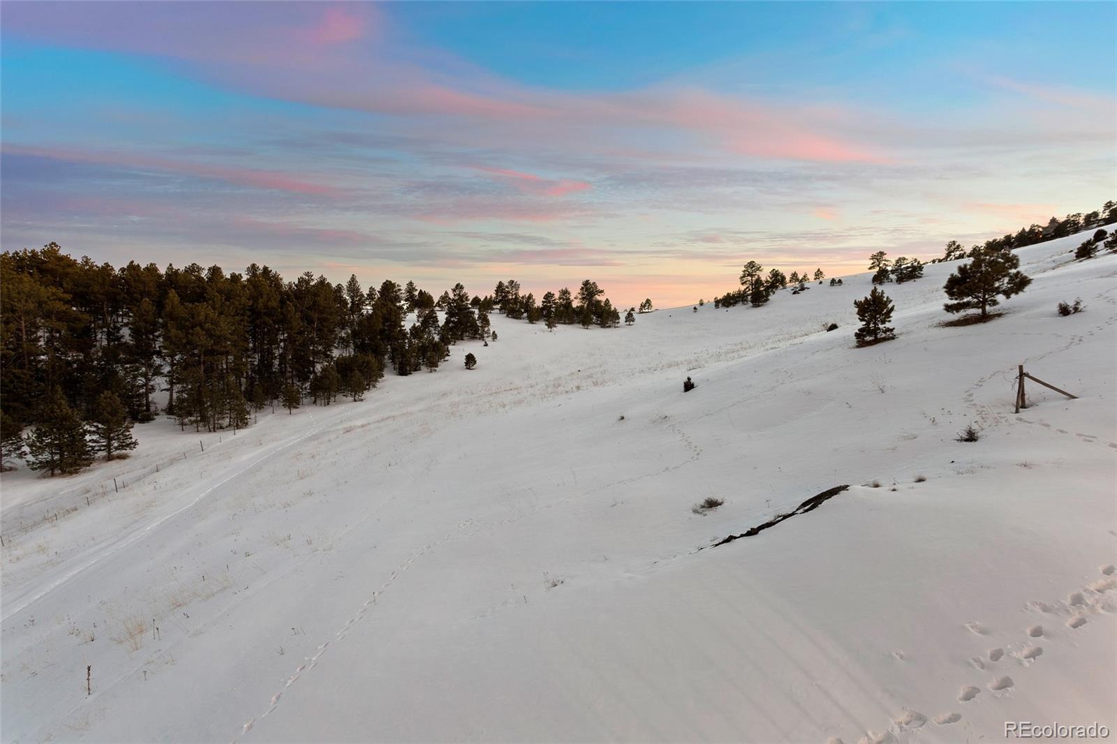 1305 South Grapevine Road Golden, CO 80401 - Photo 6 of 39 a view of beach and ocean