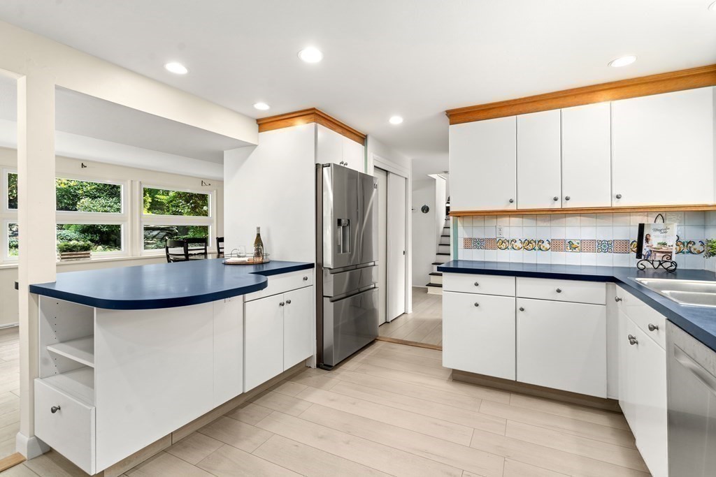 575 Edmands Road Framingham, MA 01701 - Photo 5 of 26 Gallery Image 5