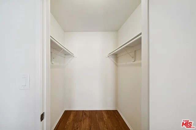 $2,695 | 870 Crenshaw Boulevard, Unit 204, Los Angeles, CA 90005