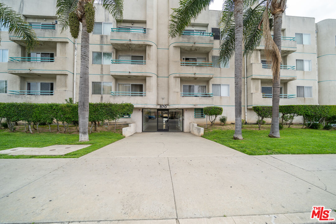 870 Crenshaw Boulevard, Unit 204 Los Angeles, CA 90005 - Photo 17 of 17