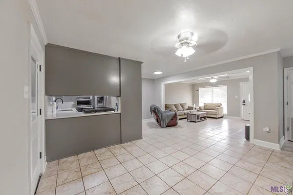 $285,000 | 818 Oak Lane, Thibodaux, LA 70301