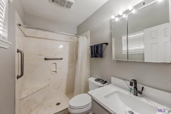 $285,000 | 818 Oak Lane, Thibodaux, LA 70301