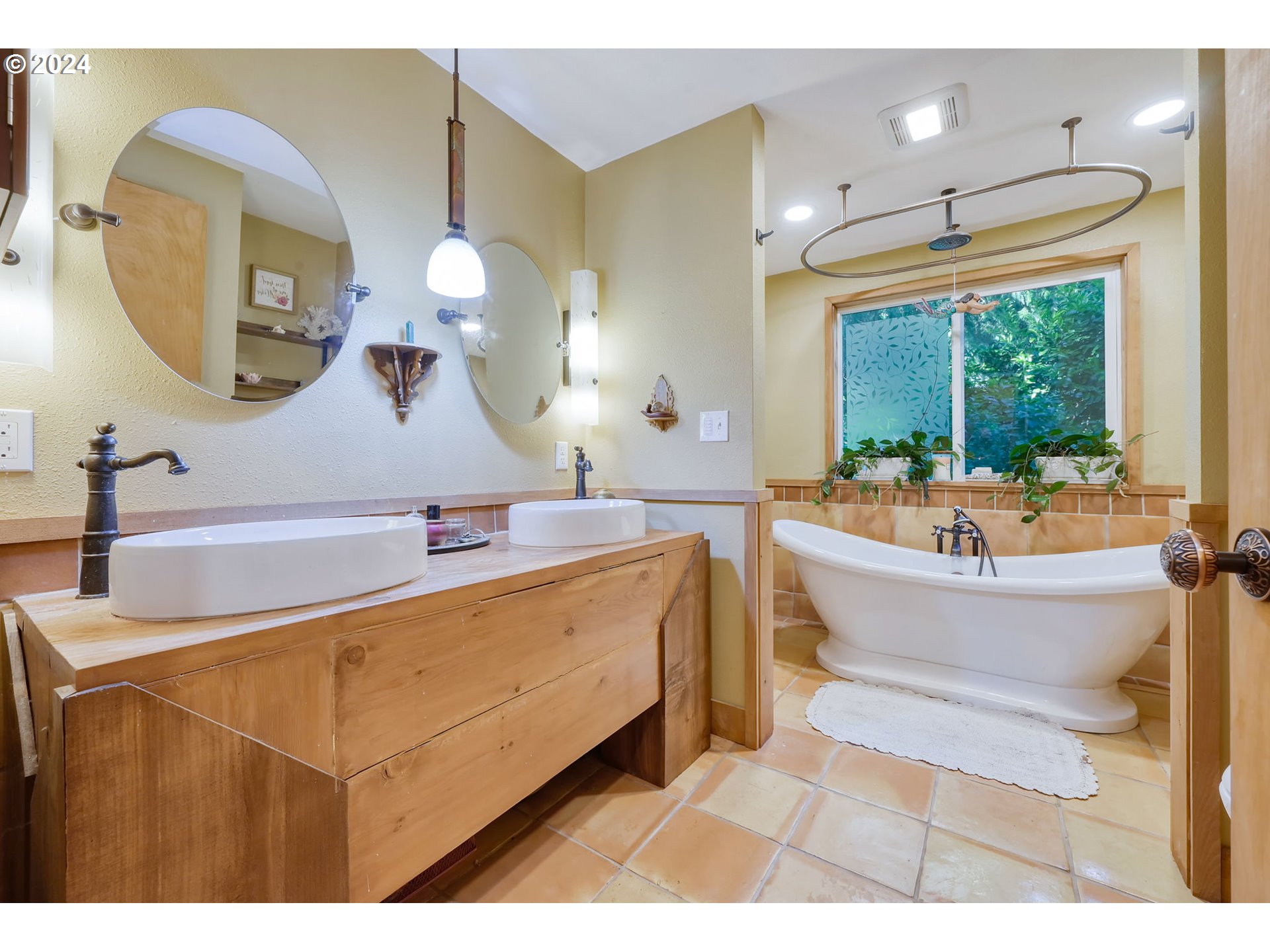 42011 Deerhorn Road Springfield, OR 97478 - Photo 23 of 48 Gallery Image 23