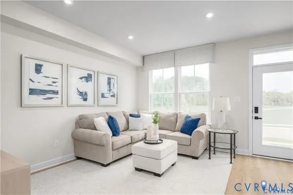 $374,990 | 12725 Clover Way, Midlothian, VA 23112