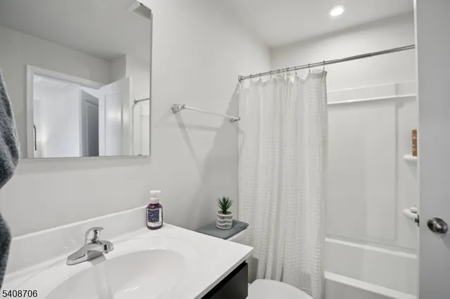 $419,900 | 3 Limestone Boulevard, Washington, NJ 07882