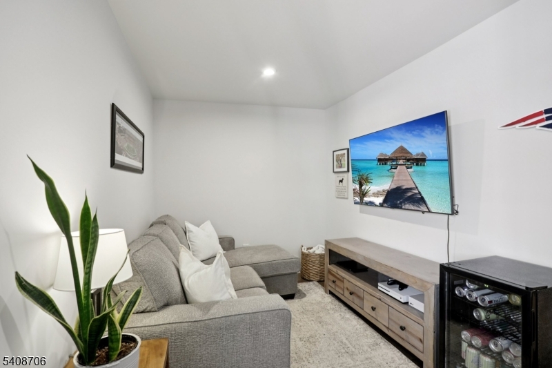 3 Limestone Boulevard Washington, NJ 07882 - Photo 3 of 23