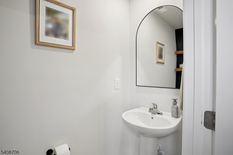 3 Limestone Boulevard Washington, NJ 07882 - Photo 7 of 23