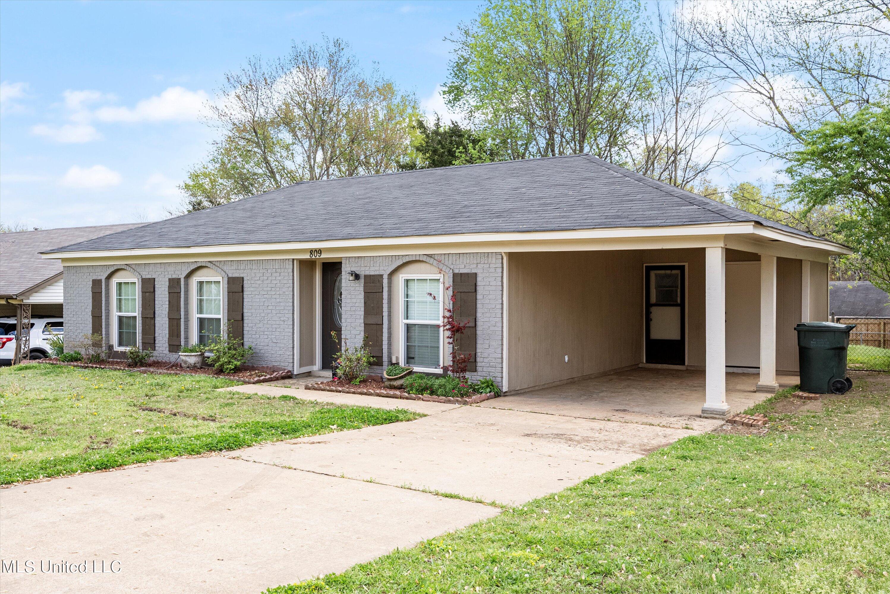 809 Old Forge Road Southaven, MS 38671 - Photo 3 of 27 Front Exterior