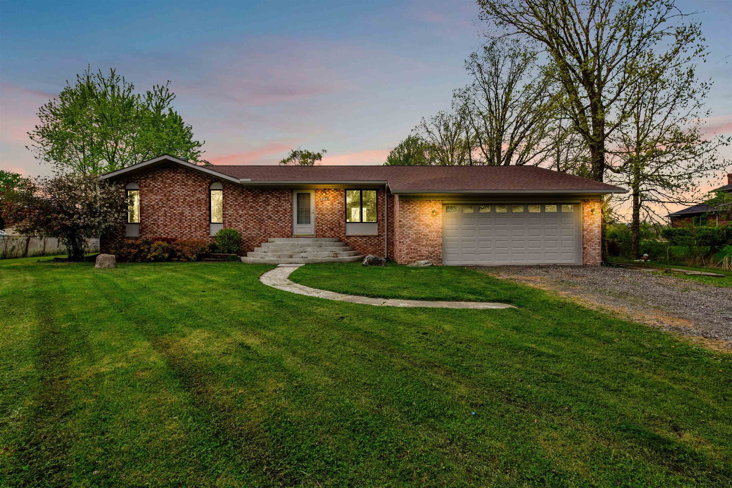 23341 Chapman Road Macomb, MI 48042 - Photo 3 of 32 50173928-eb88c968-0715-4a57-a7b9-1a50b93b4f7e.JPG