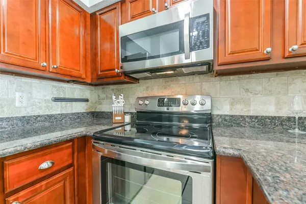 $229,999 | 7312 Seawall Boulevard, Unit 103, Galveston, TX 77551