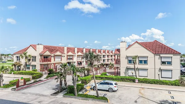 $229,999 | 7312 Seawall Boulevard, Unit 103, Galveston, TX 77551