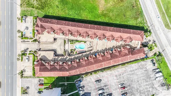 $229,999 | 7312 Seawall Boulevard, Unit 103, Galveston, TX 77551