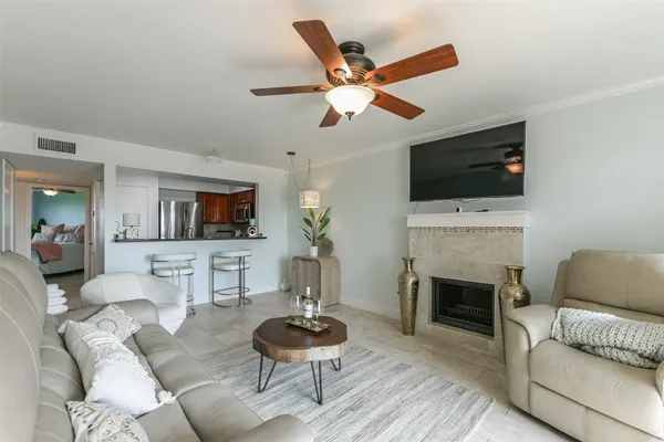 $229,999 | 7312 Seawall Boulevard, Unit 103, Galveston, TX 77551