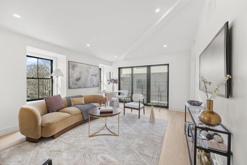 20 Whitney Road, Unit 6 Quincy, MA 02169 - Photo 3 of 9