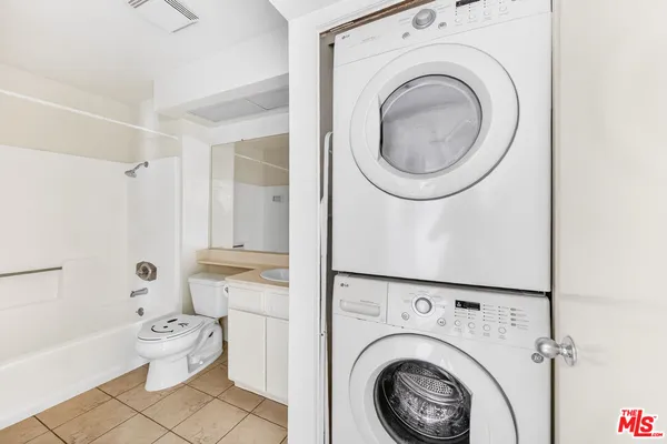 $450,000 | 1118 Valencia Street, Unit 310, Los Angeles, CA 90015