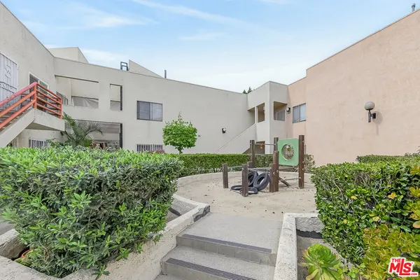 $450,000 | 1118 Valencia Street, Unit 310, Los Angeles, CA 90015