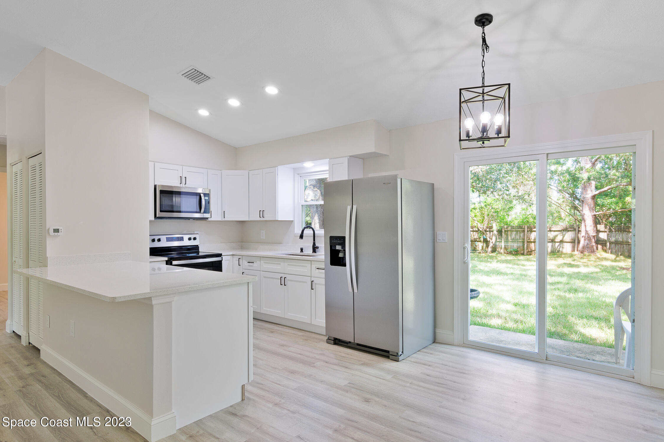 287 San Marino Road Southwest Palm Bay, FL 32908 - Photo 8 of 26 09