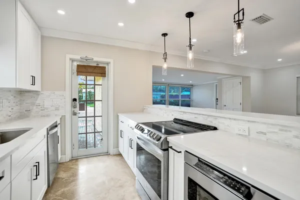 $4,850 | 1145 Northeast 12th Avenue, Fort Lauderdale, FL 33304