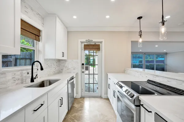 $4,850 | 1145 Northeast 12th Avenue, Fort Lauderdale, FL 33304