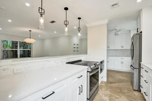 $4,850 | 1145 Northeast 12th Avenue, Fort Lauderdale, FL 33304