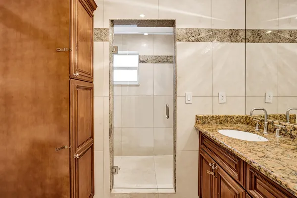 $4,850 | 1145 Northeast 12th Avenue, Fort Lauderdale, FL 33304