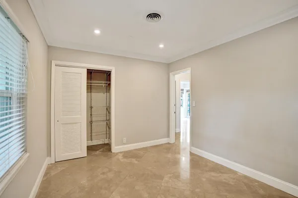 $4,850 | 1145 Northeast 12th Avenue, Fort Lauderdale, FL 33304