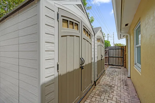 $4,850 | 1145 Northeast 12th Avenue, Fort Lauderdale, FL 33304