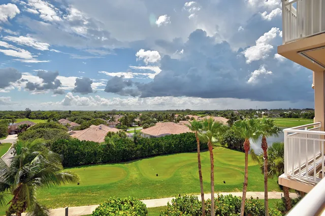 $749,000 | 140 Warsteiner Way, Unit 402, Melbourne Beach, FL 32951