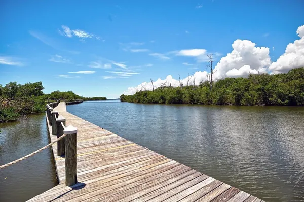$749,000 | 140 Warsteiner Way, Unit 402, Melbourne Beach, FL 32951