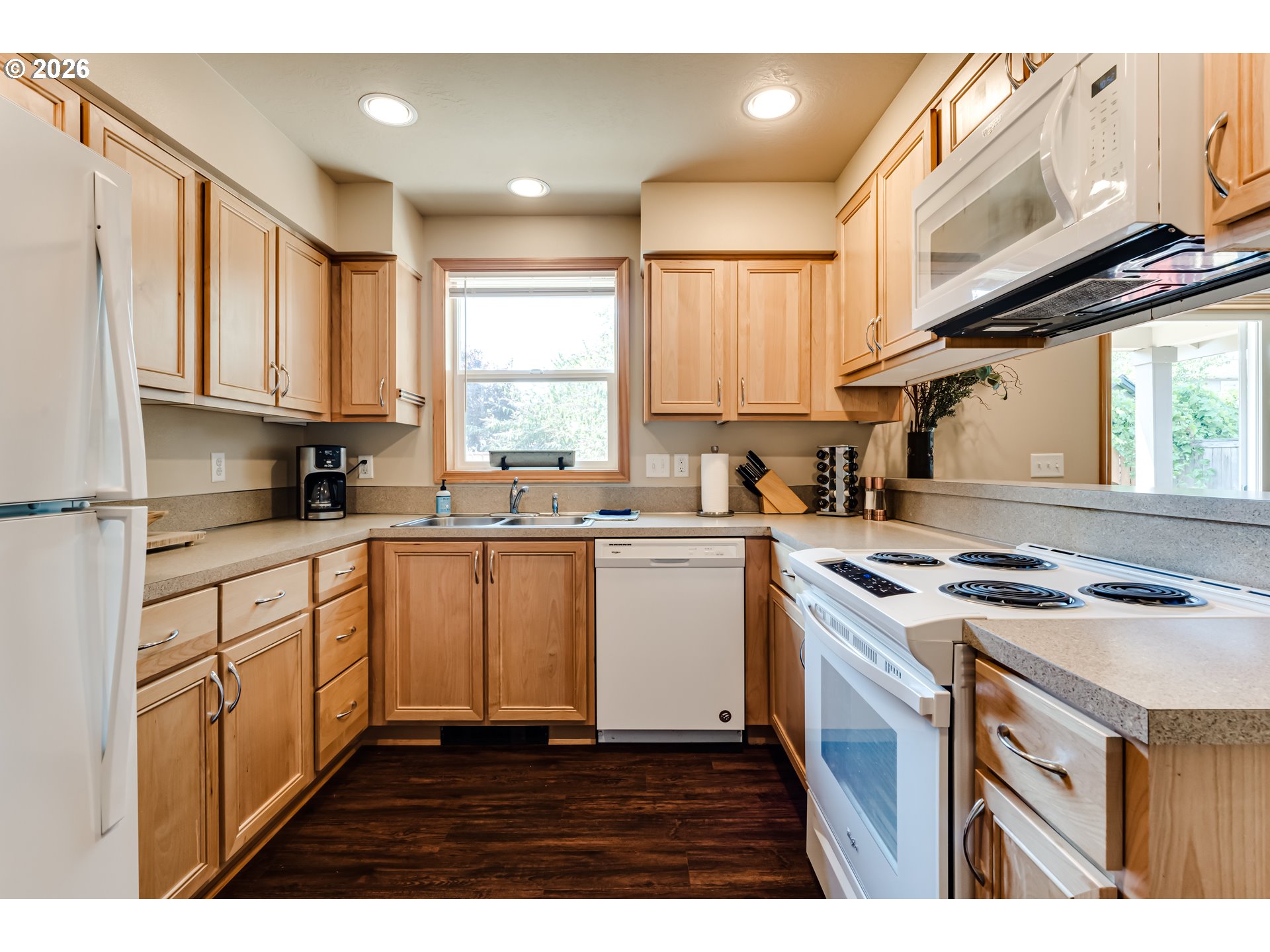 1529 Charnelton Alley Eugene, OR 97401 - Photo 13 of 35 Kitchen