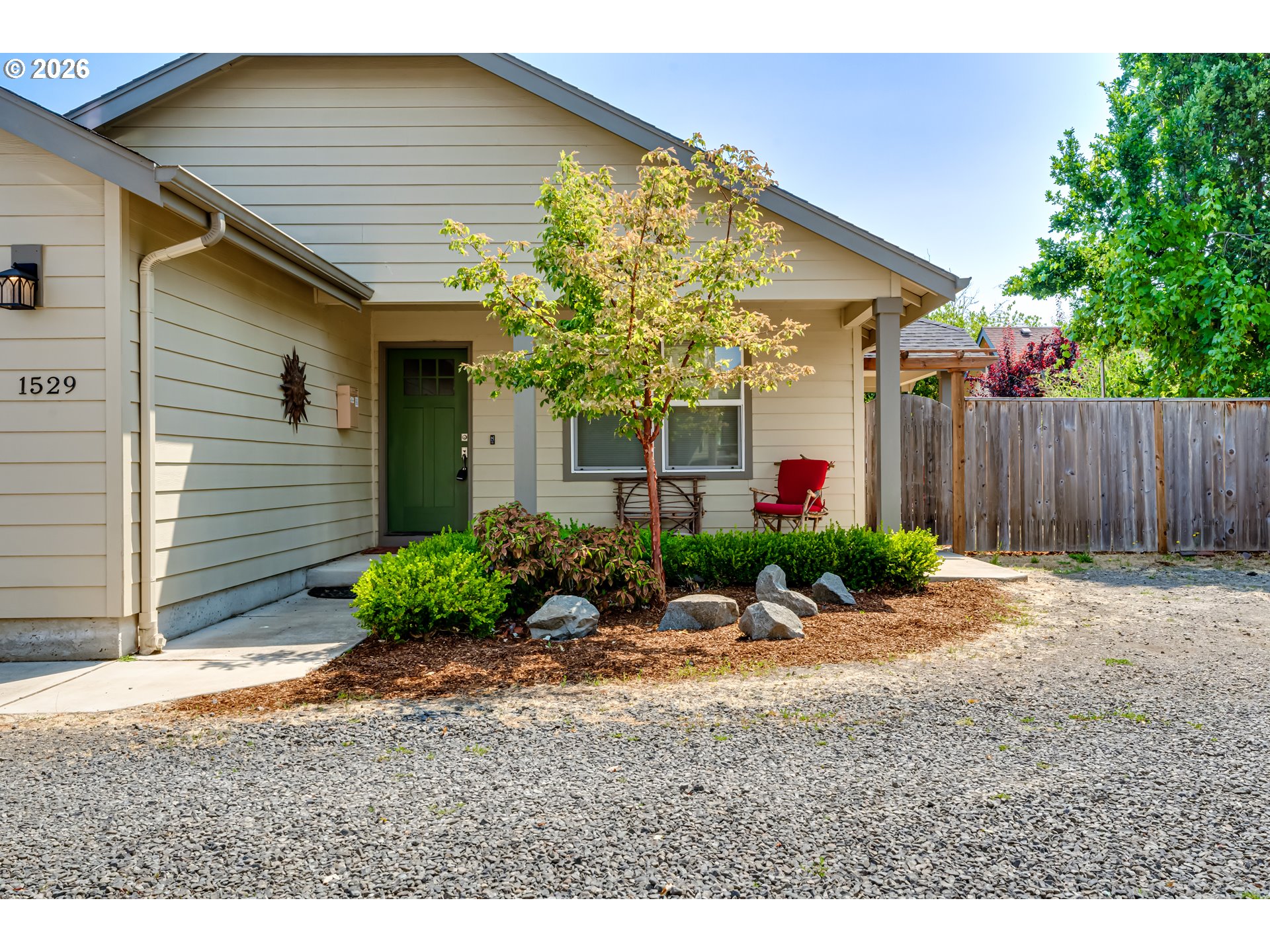1529 Charnelton Alley Eugene, OR 97401 - Photo 3 of 35