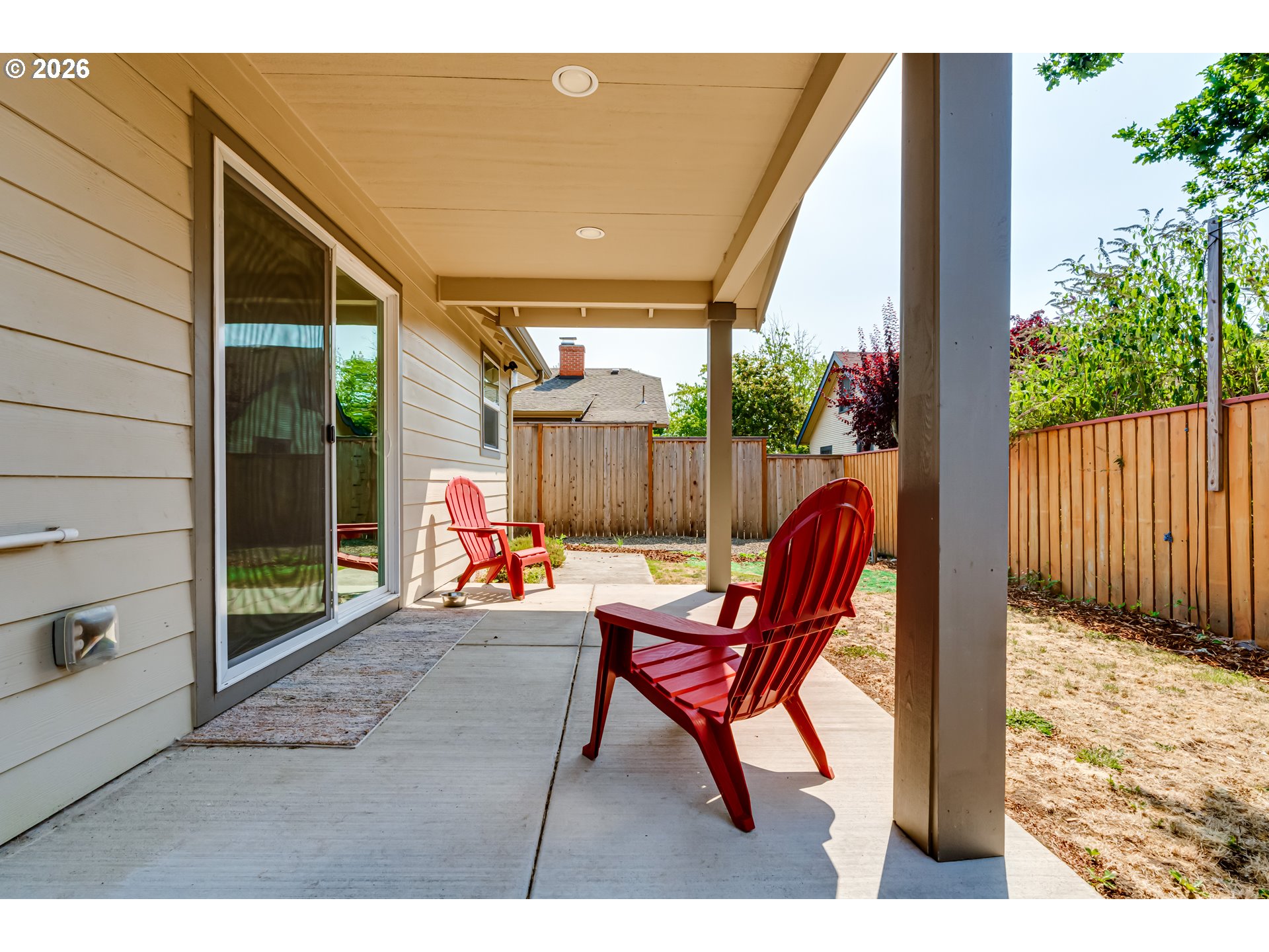 1529 Charnelton Alley Eugene, OR 97401 - Photo 32 of 35 Covered Patio